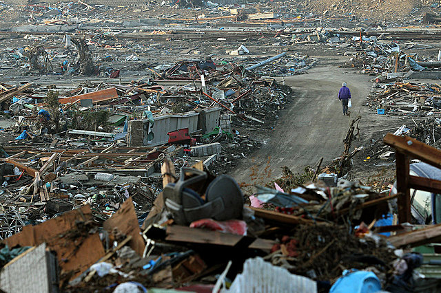 TERREMOTO Y TSUNAMI DE JAPÓN