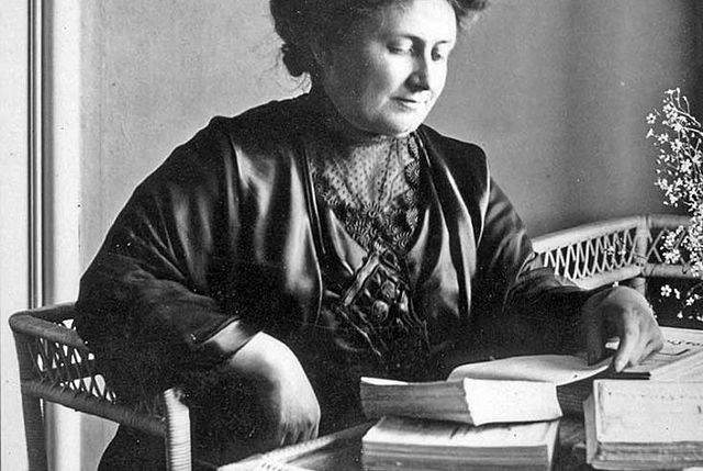 LA “PEDAGOGÍA CIENTÍFICA”: MARÍA MONTESSORI