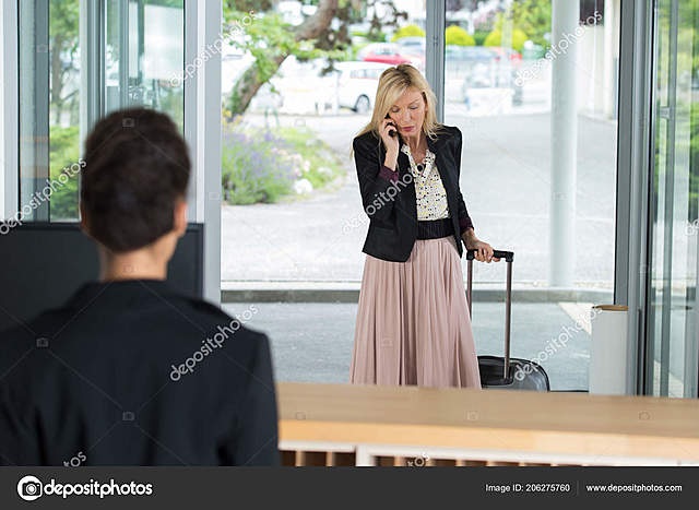 Cliente se acerca a las instalaciones