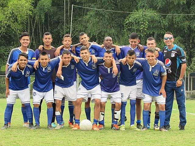 MI PRIMER PARTIDO CON EL GRAN CLUB EMBAJADORES