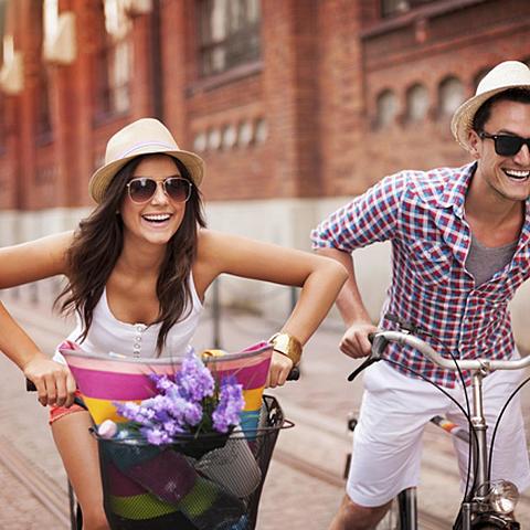 Oscar y Marina se conocen