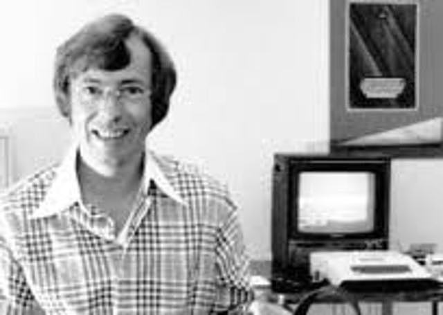 Mike Markkula invierte en Apple