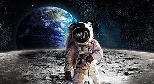 PRIMER HOMBRE EN LA LUNA