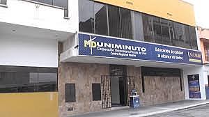 ESTUDIOS UNIVERSITARIOS