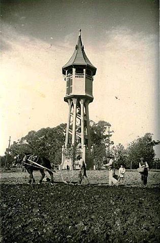 Construcció Torre de l'Aigua
