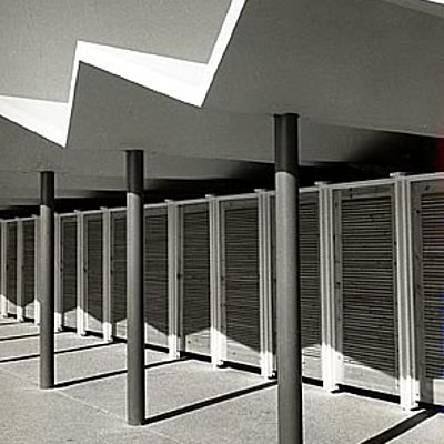 Timeline: ΠΕΡΙΚΛΗΣ ΣΑΚΕΛΛΑΡΙΟΣ: Η ΖΩΗ ΚΑΙ ΤΟ ΕΡΓΟ ΕΝΟΣ ΑΡΧΙΤΕΚΤΟΝΑ ΤΟΥ ΜΟΝΤΕΡΝΙΣΜΟΥ