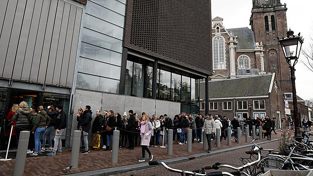 Anne Frank huis, opgericht door Otto Frank, ontworpen door Dirk van Delft