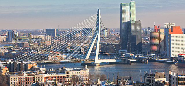 Erasmusbrug Rotterdam, ontworpen door Ben van Berkel