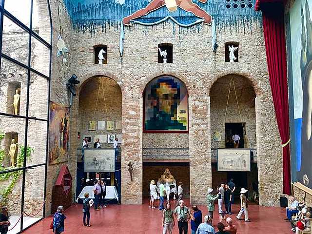 Dali Theatre - Museum