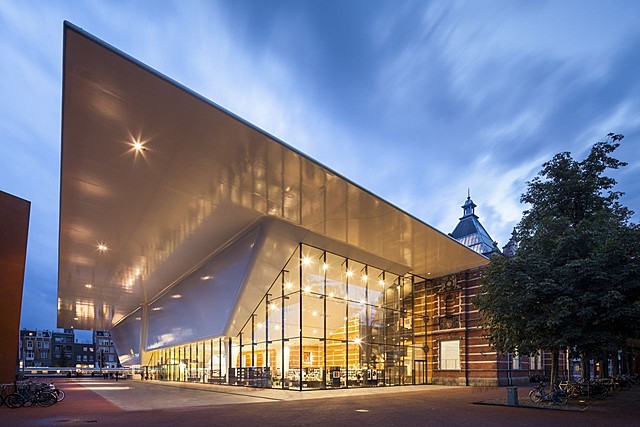 Stedelijk Museum Amsterdam, ontworpen door A.W Weissman