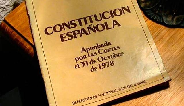 Referéndum para aprobar la Constitución.