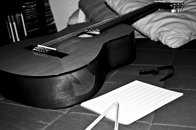 Empecé a escribir y componer canciones