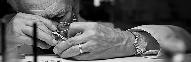 Comienza la historia de Blöckin el relojero, en Berlín.