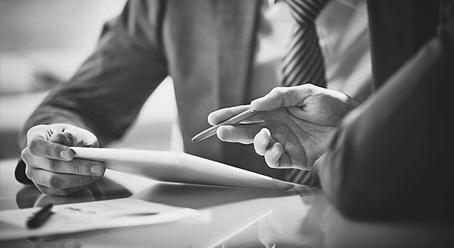 Aportes por John F. Mee y George R. Terry al Proceso Adtvo