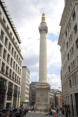 Monument Londen, ontworpen door Robert Hooke