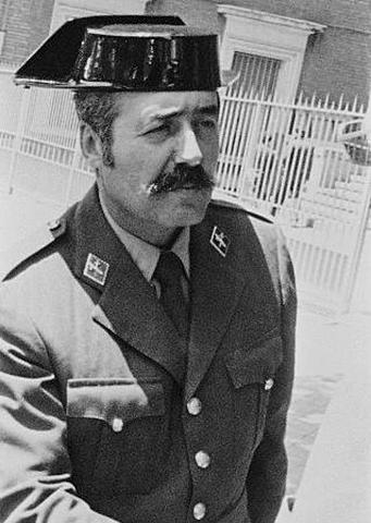 23F : tentativa de un golpe de Estado franquista.