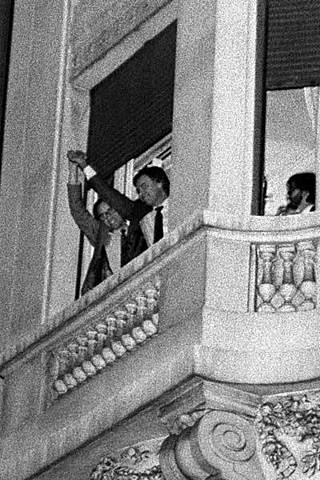 Primera alternancia : la victoria del PSOE.