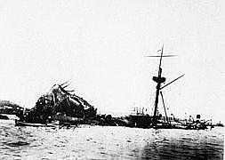 Hundimiento del acorazado americano Maine en el puerto de La Habana