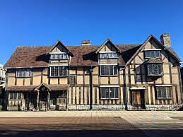 William is born in Stratford-upon-Avon.