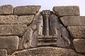 En Grecia, nacimiento de la civilización micenica. Difusion de la Cultura Minoica