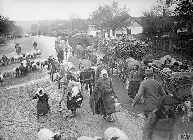 (16) Serbian Refugees