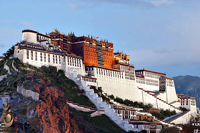 Persecucion del budismo en China