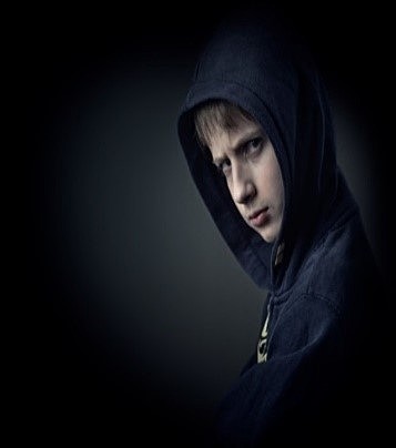 EL NÚCLEO DURO DE LOS JÓVENES ANTISOCIALES