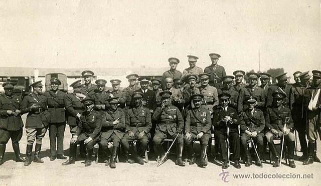 Creación del Cuerpo Militar de los Regulares.