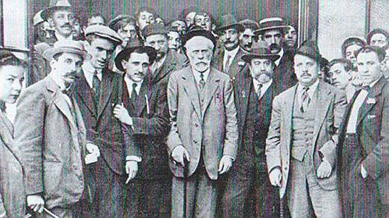 Fundación del PSOE por Pablo Iglesias