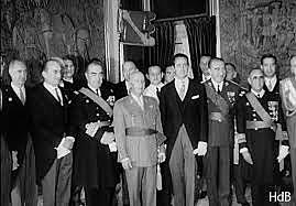 Presentación de la Junta Democrática.