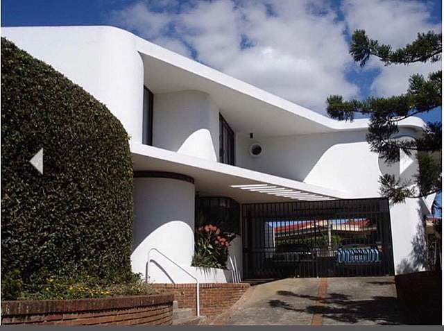 Casa Fausto Calderón