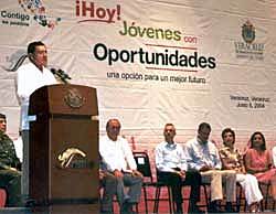 En marzo del 2005 implementó un plan especial de ayuda económica a personas de la tercera edad de bajos recursos económicos