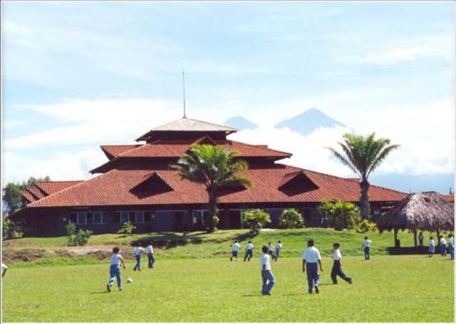 Inauguración del primer campus externo de la UVG