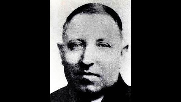 The First Gay Rights Group is Established