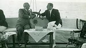 Entrevista Franco-Don Juan .Don Juan Carlos viene a España