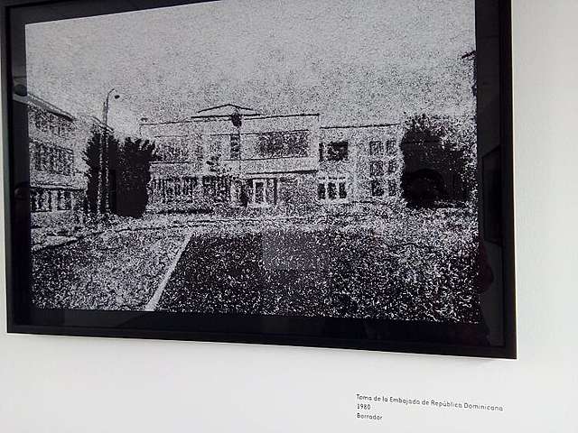Toma de la embajada de Republica Dominicana.