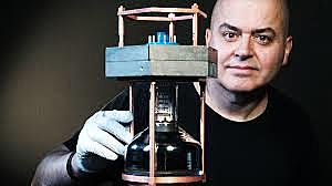 DETECTOR PORTATIL DE NEUTRINOS