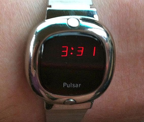 "Pulsar" - Primer Reloj Digital y Electronico de Mano
