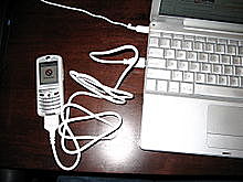 Esimene oli  ROKR E1