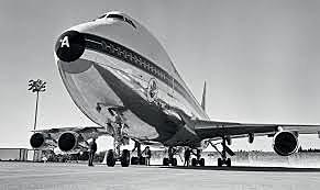 French air transport industry in 1933.