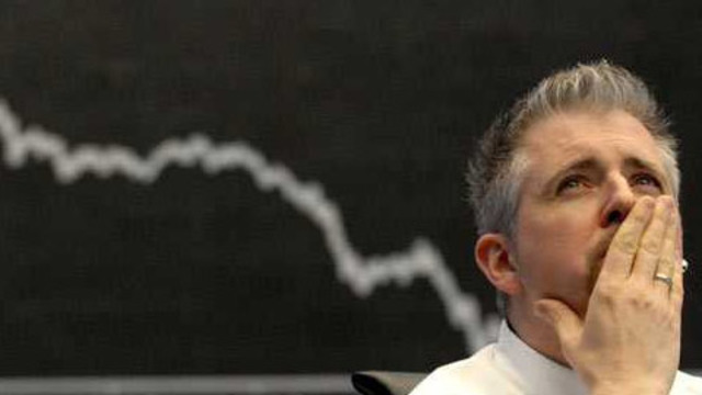 BAJAS EN LA CORPORACIÓN