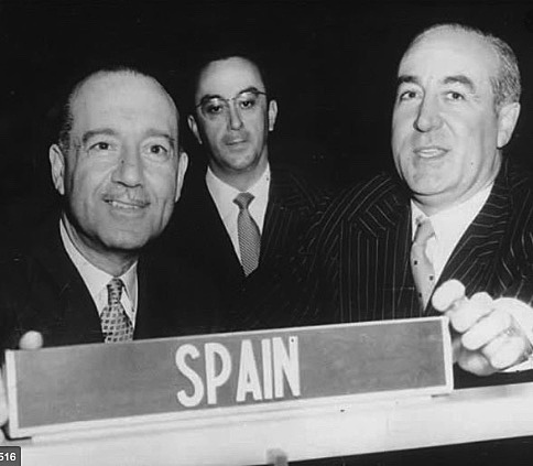 España entra en la ONU