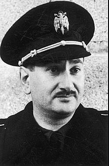 Dimisión de Arrese tras el fracaso de su proyecto constitucional