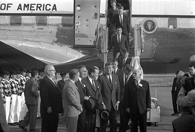 Campaigning in Connecticut and an Important Airport Meeting