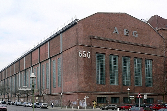 AEG