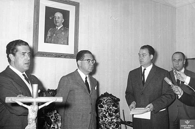 Nuev gobierno: entran López Rodó y Silva (tecnócratas, OPUS DEI)