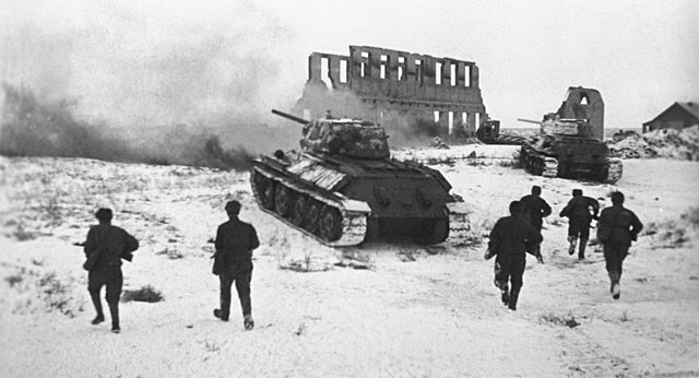 Se inicia la batalla de Stalingrado entre Alemania y Unión Soviética.