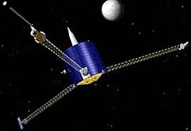 Estados Unidos lanza la nave Lunar Prospector para orbitar alrededor de la Luna.