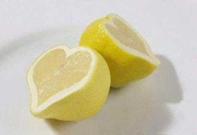 Se conocieron mis padres.