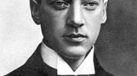 Timeline: Биография Николая Степановича Гумилёва